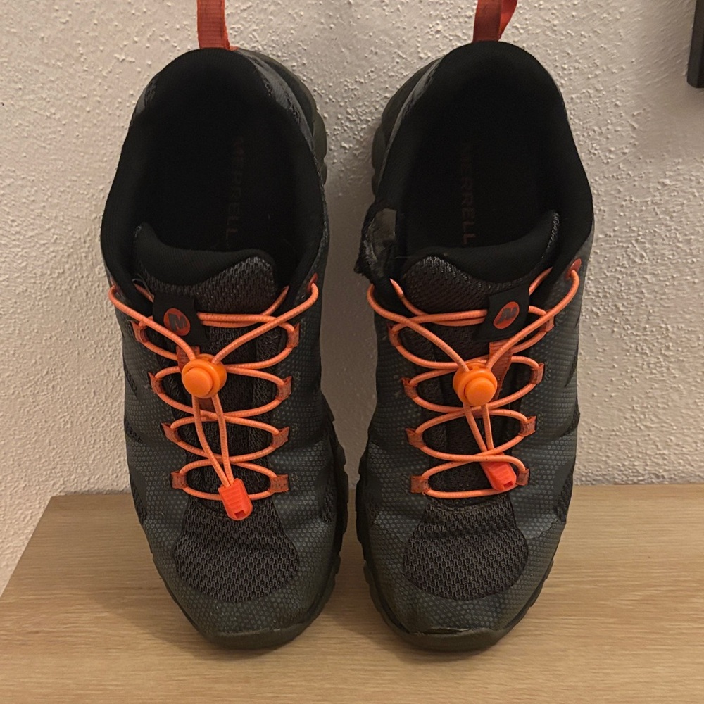 Merrell Men's Black and Orange Athletic Shoes - Picture 2 of 11